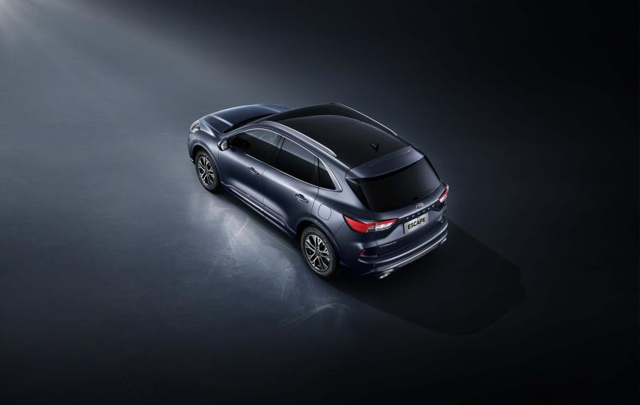  Ford Escape Titanium 2019 года  (CN) (фото 9 из 28)